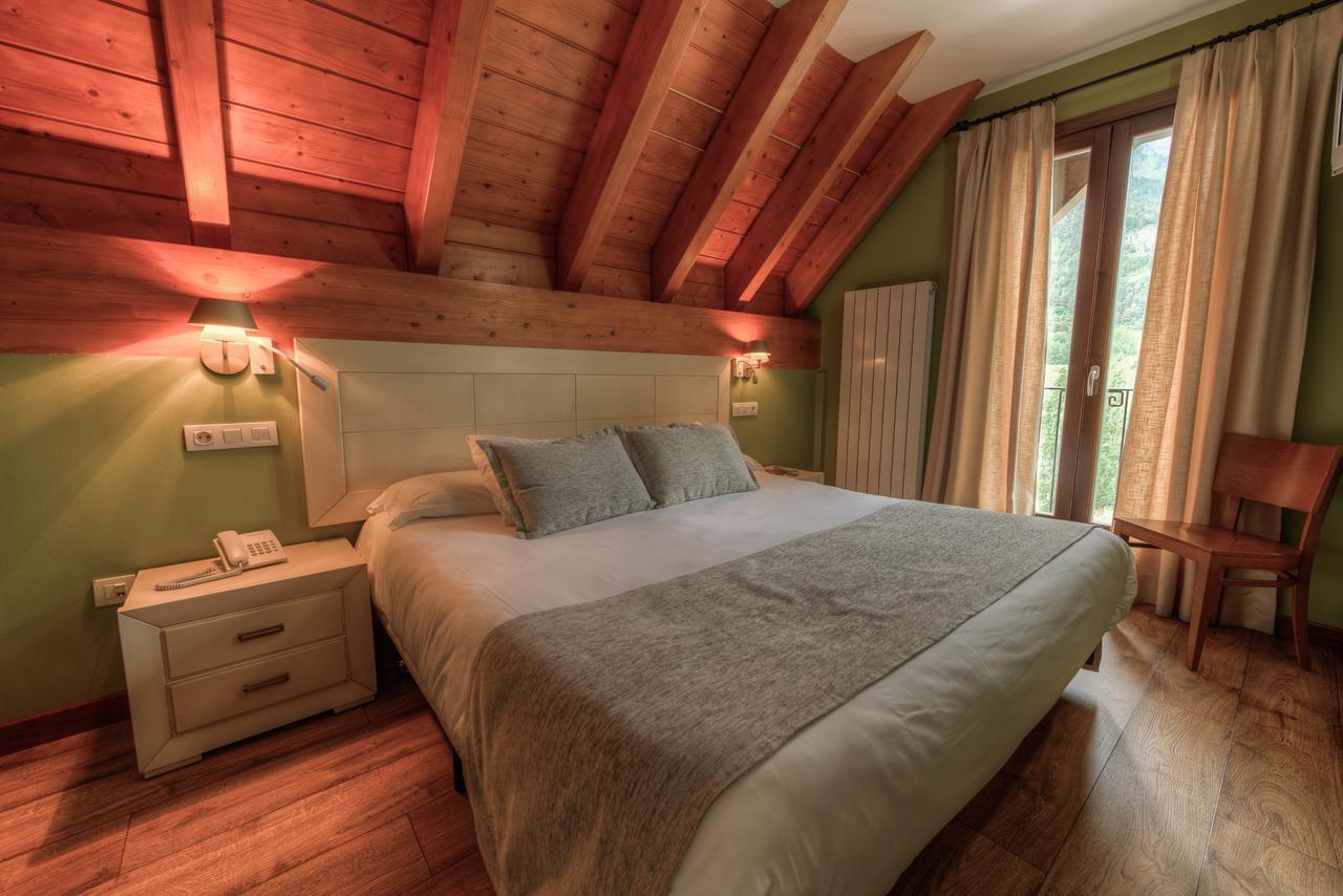 Apartahotel Tres Quinones Сальент-де-Гальего Экстерьер фото